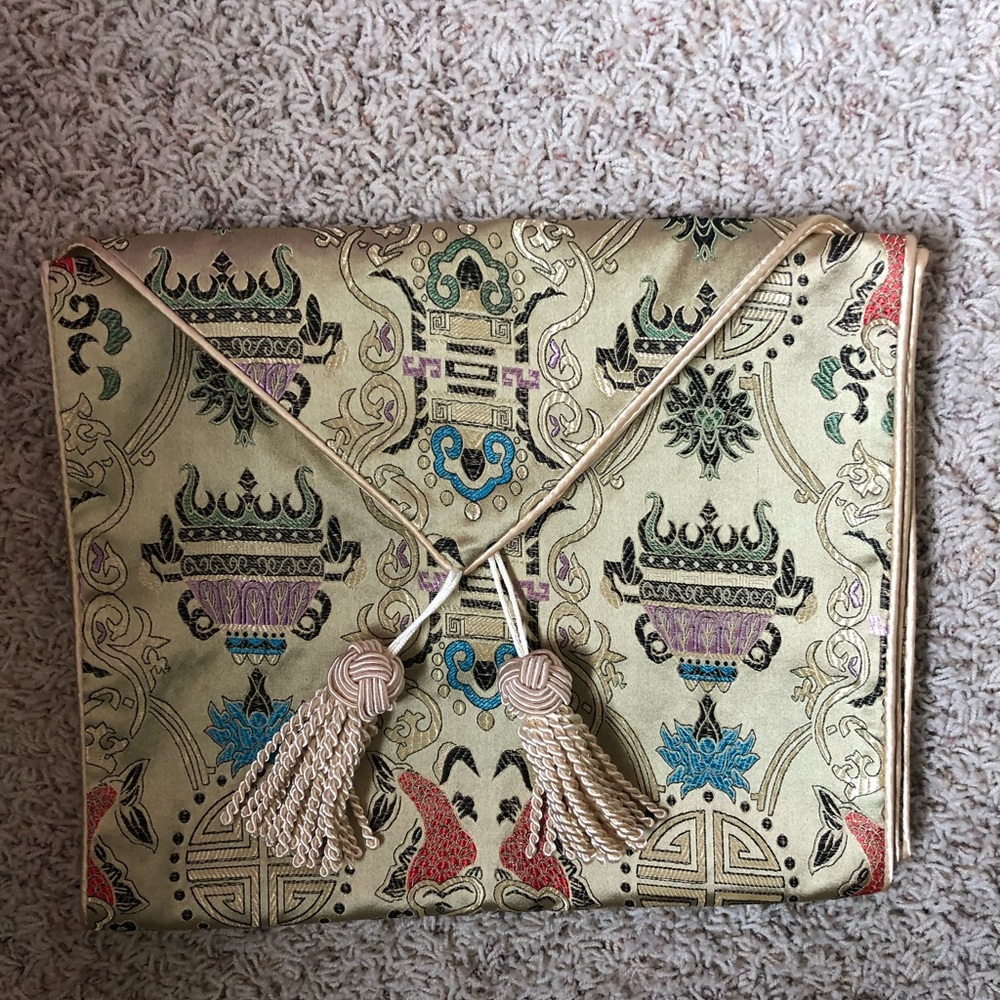 Table Runner